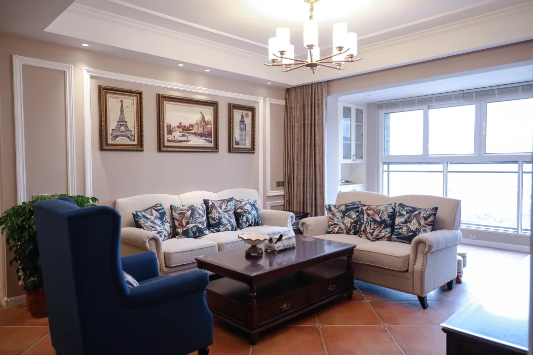 融僑官邸 96㎡ 現(xiàn)代簡美三居，對稱之美無處不在，儲物空間太驚人