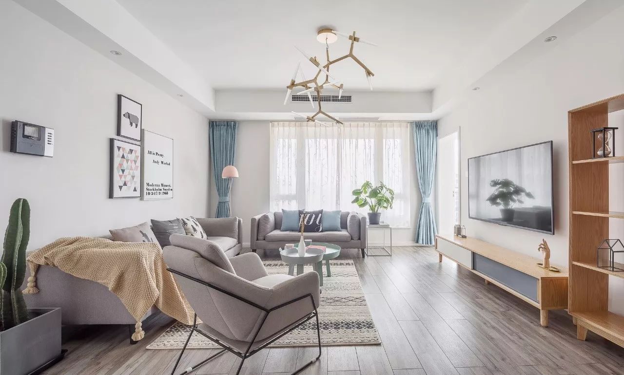 廈門禹洲尊?！び?28㎡簡約北歐風(fēng)，目光所及都有愛的身影